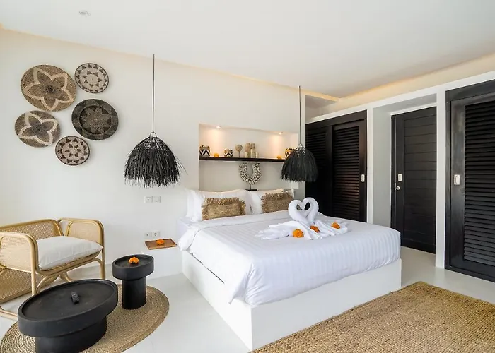 Villa Laut, Sumptuous 4Br Luxury Villa Within Walking Distance To Seseh Beach