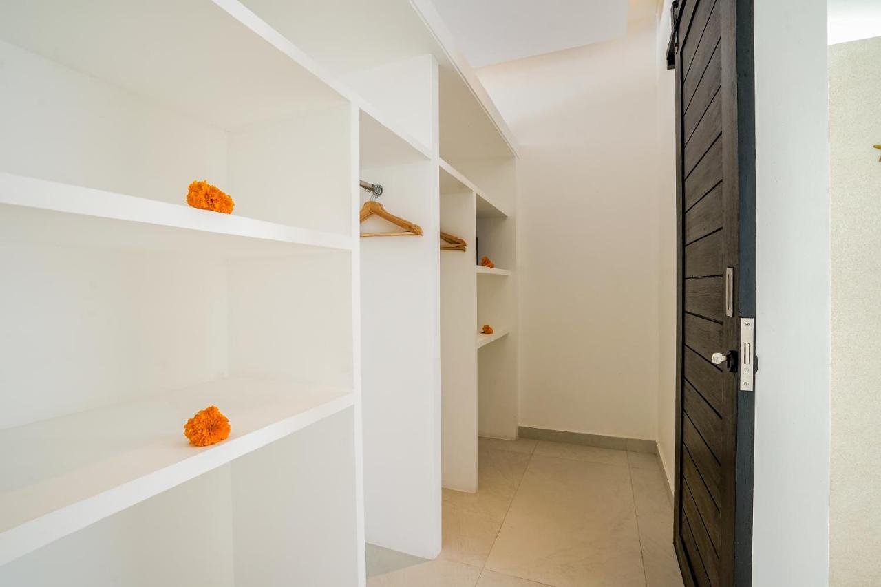 Laut, Sumptuous 4br Luxury Within Walking Distance To Seseh Villa Canggu